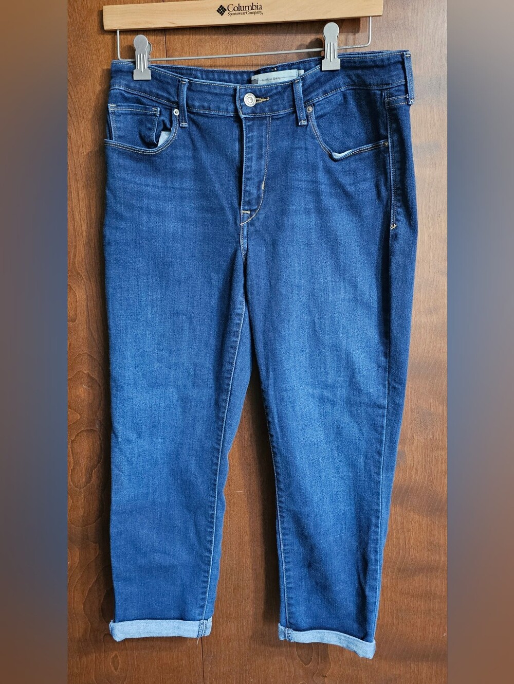 Levi's Mid Rise Skinny Capri's Sz 12